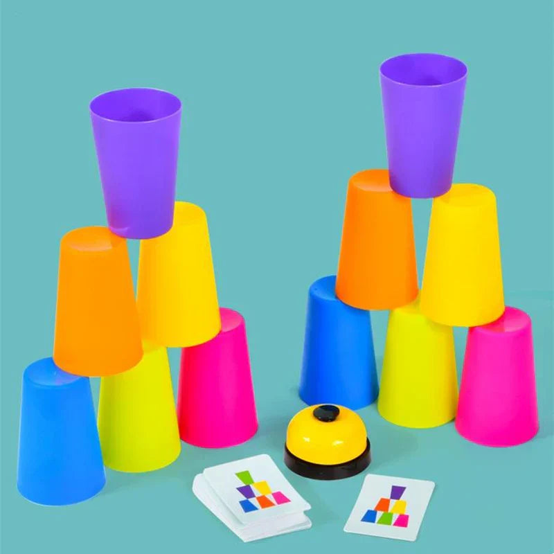 Jogo Montessori de Copos Empilháveis – Desafio de Cores e Lógica